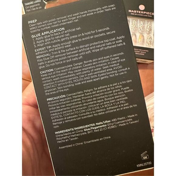 3 Sets of KISS Press On Nails With Rhinestones New In Box - Picture 5 of 5